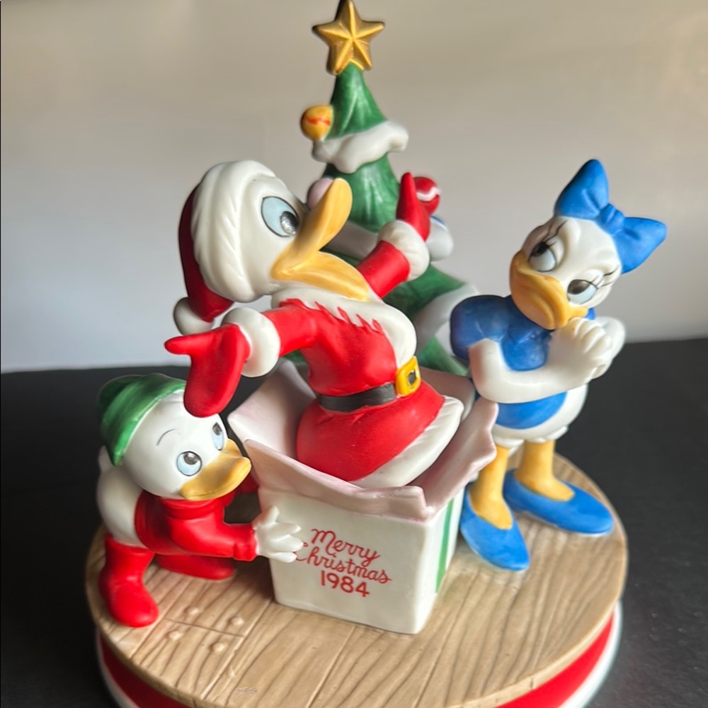Disney Holiday Figurine with Donald and Daisy